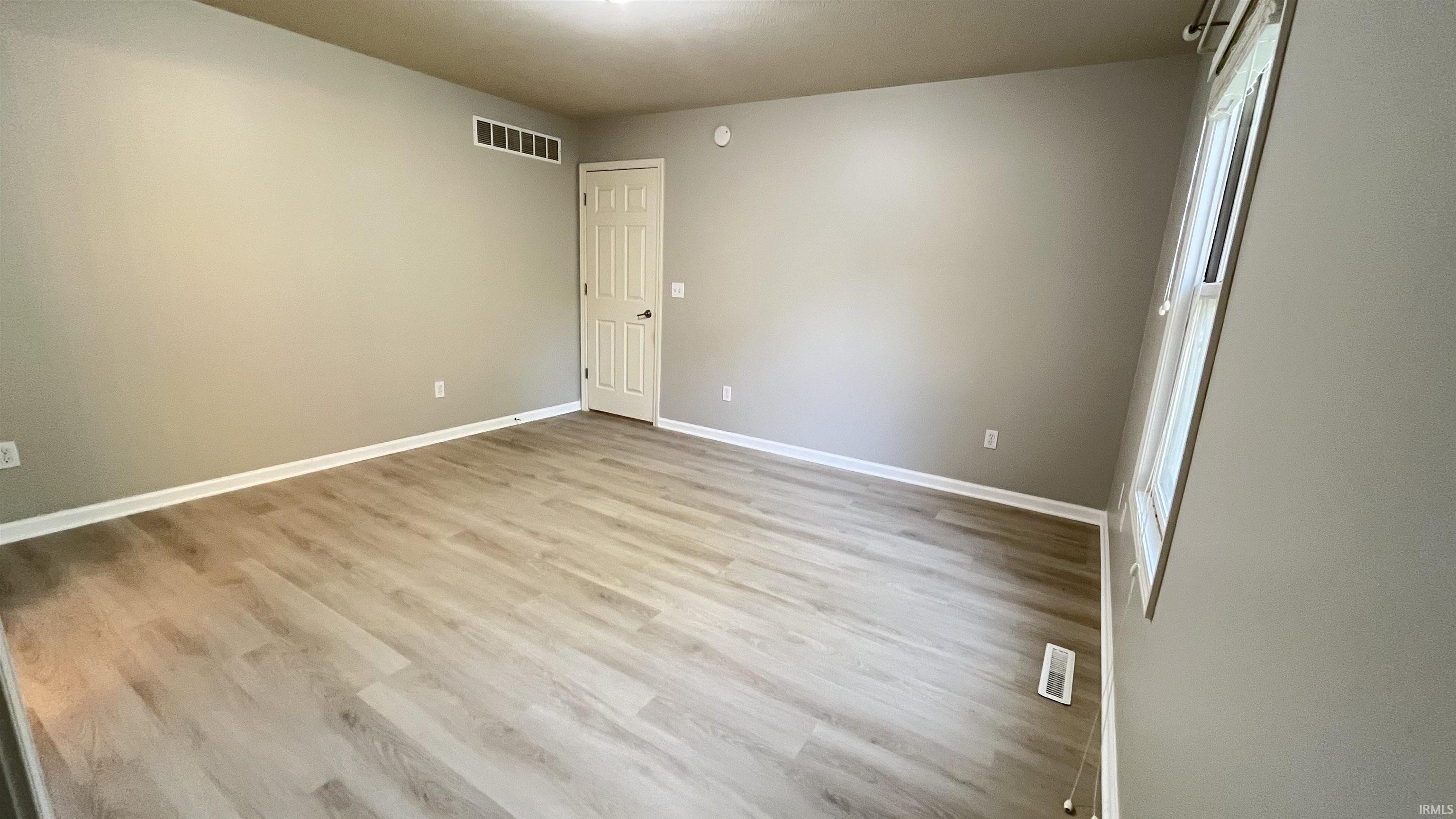 Granger, Indiana 46530, United States, 3 Bedrooms Bedrooms, ,2 BathroomsBathrooms,Residential,Active,209420