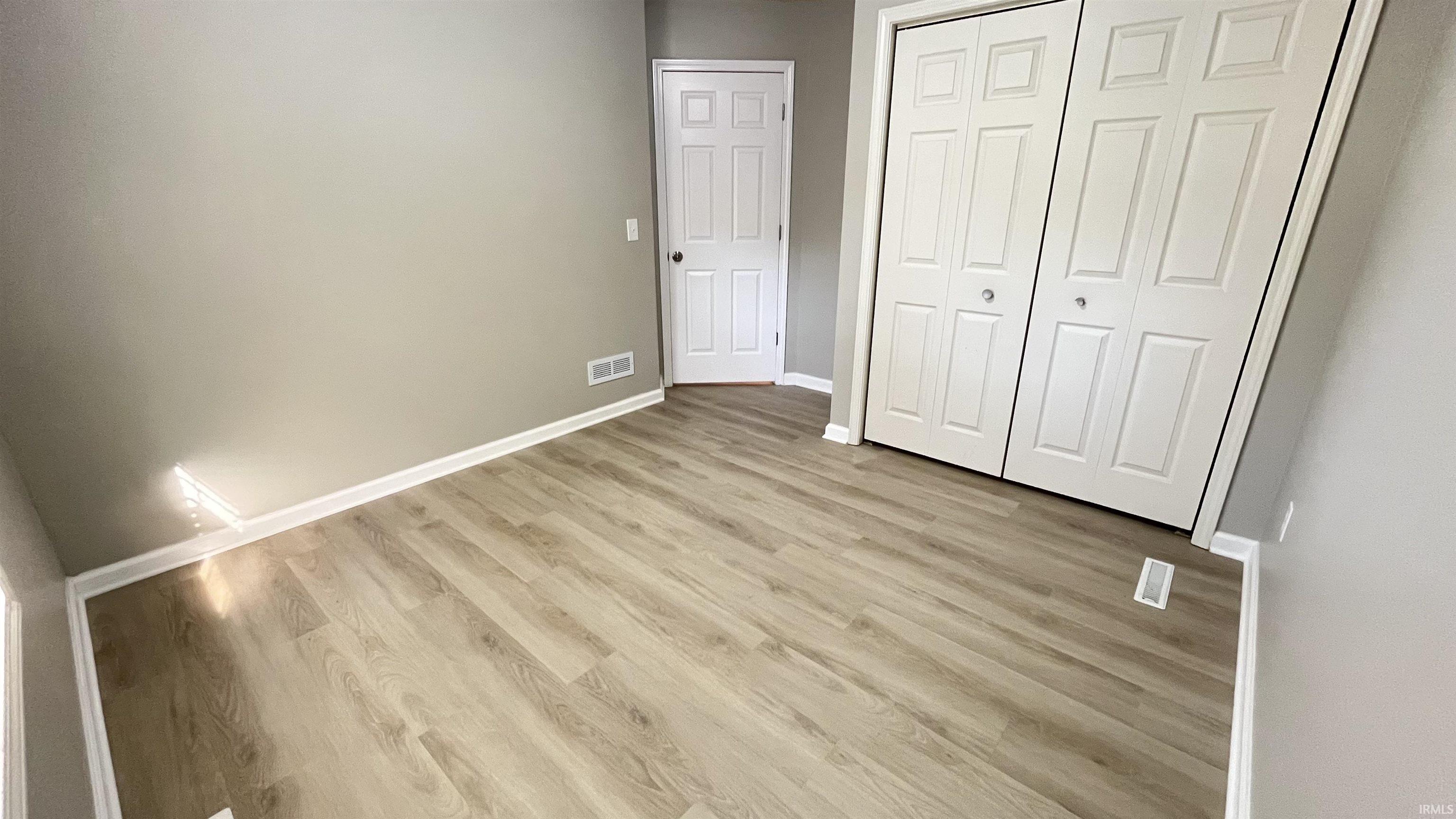 Granger, Indiana 46530, United States, 3 Bedrooms Bedrooms, ,2 BathroomsBathrooms,Residential,Active,209420