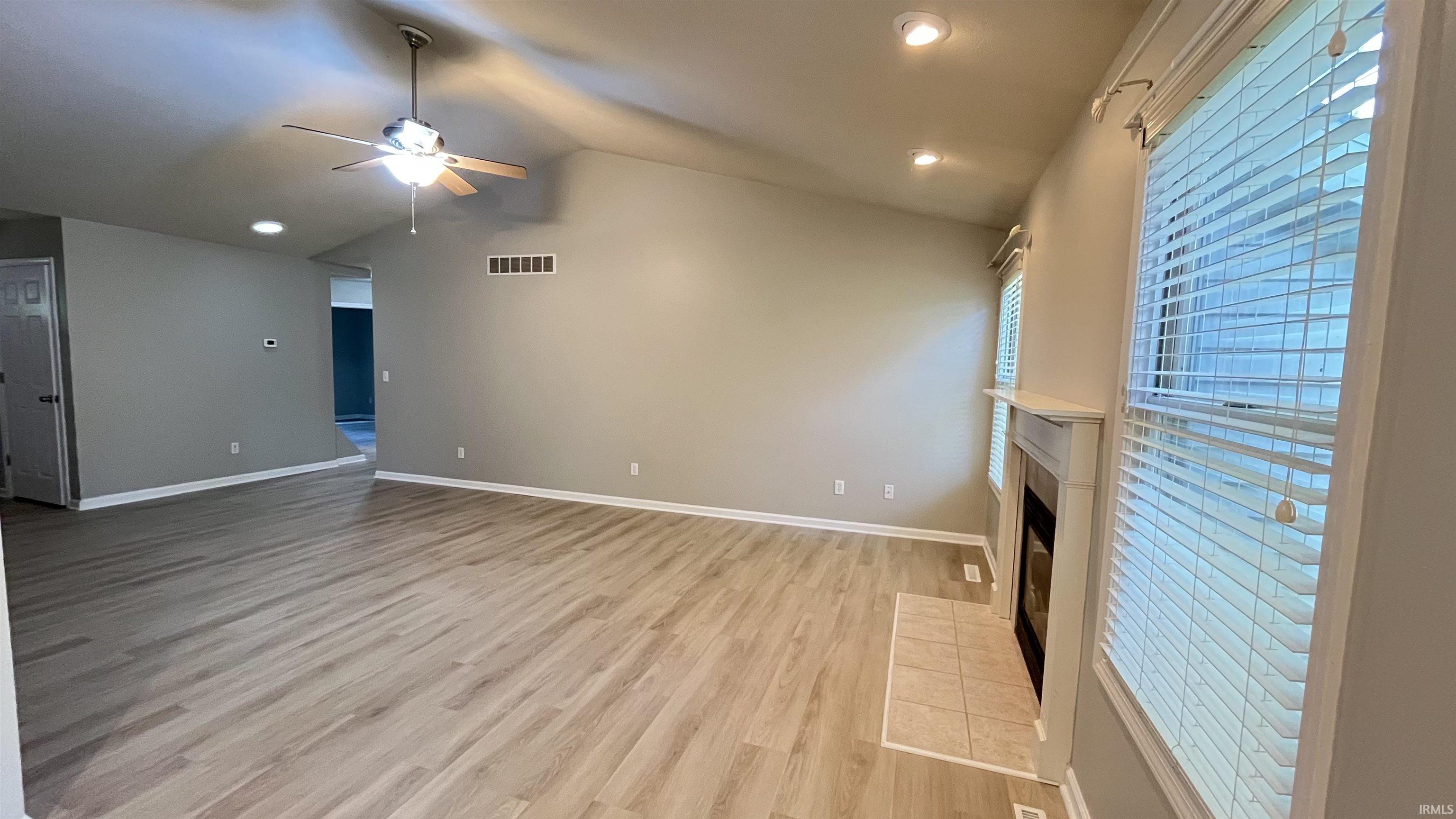 Granger, Indiana 46530, United States, 3 Bedrooms Bedrooms, ,2 BathroomsBathrooms,Residential,Active,209420