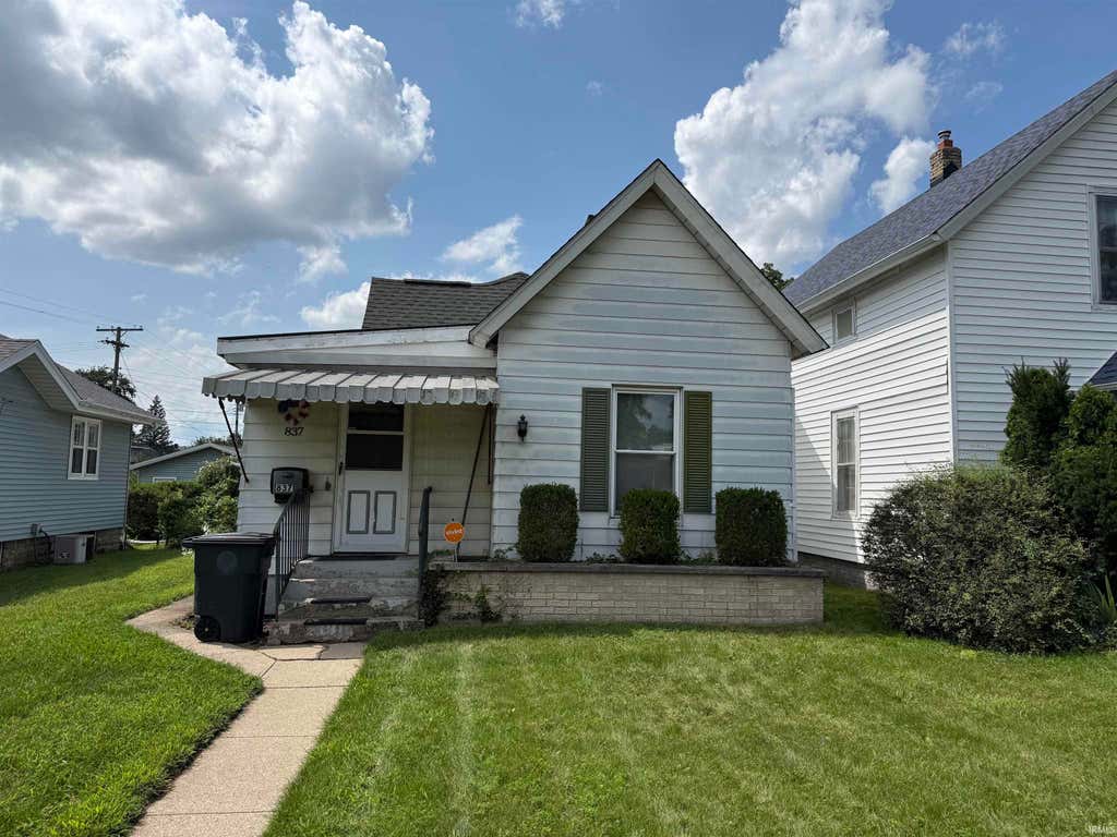 Photo of 837 S 36th Street, South Bend, IN 46615 (MLS # 202634095)
