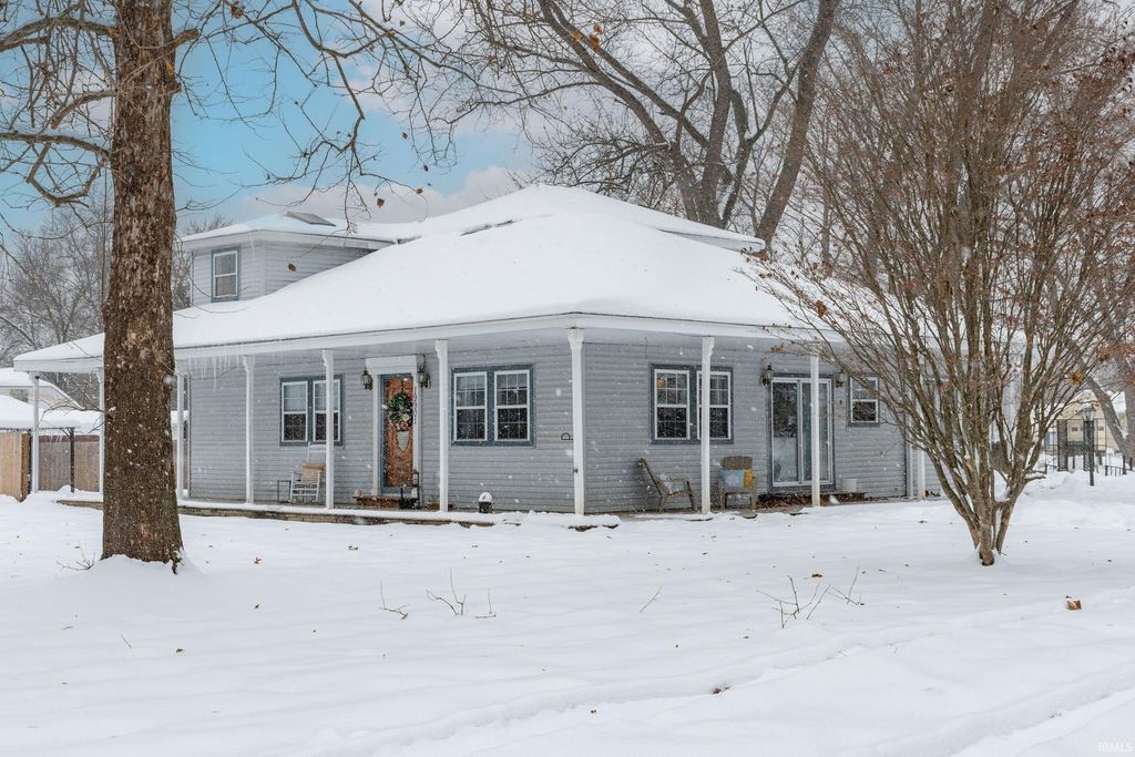 Photo of 19901 Oakdale Avenue, South Bend, IN 46637 (MLS # 202547974)