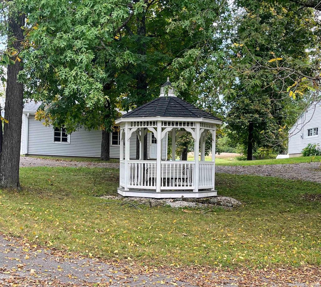 Photo of 7327 W State Road 60, Mitchell, IN 47446 (MLS # 202540671)