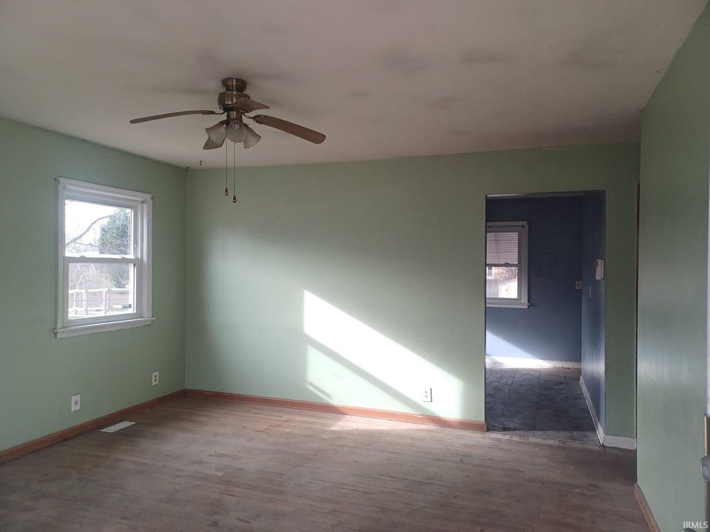 Photo of 1913 Jeanette Avenue, Evansville, IN 47714 (MLS # 202549596)