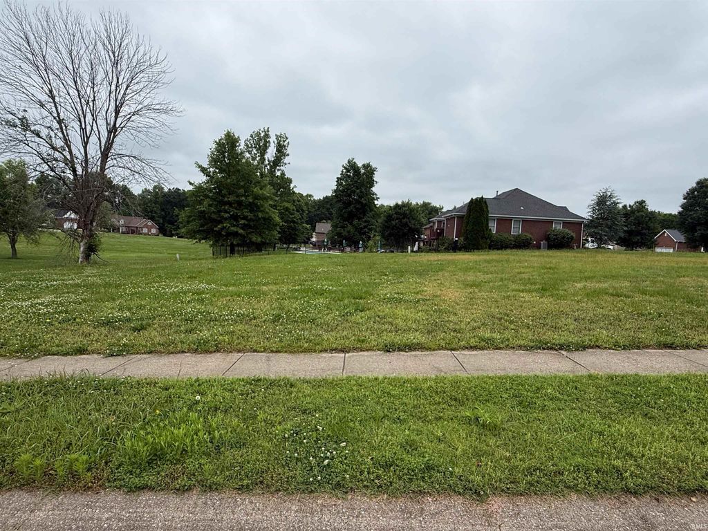 Photo of 270 Persimmon Circle, Boonville, IN 47601 (MLS # 202619721)