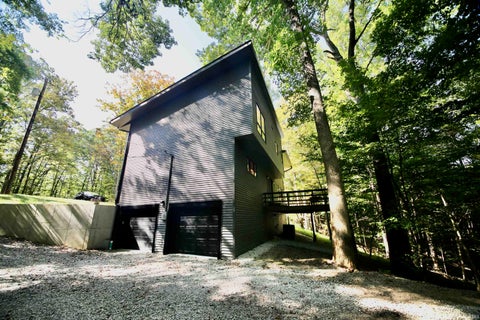 Tiny photo for 6691 E Lampkins Ridge Road, Bloomington, IN 47401 (MLS # 202632254)