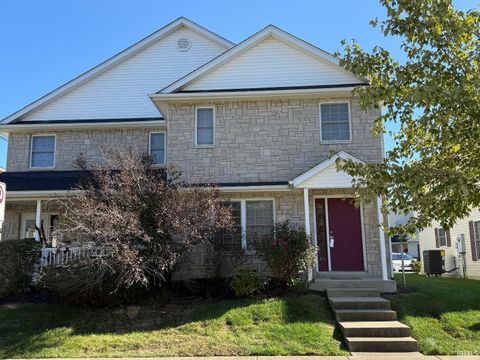 Photo of 1331 S Cobble Creek Circle, Bloomington, IN 47401 (MLS # 202541625)