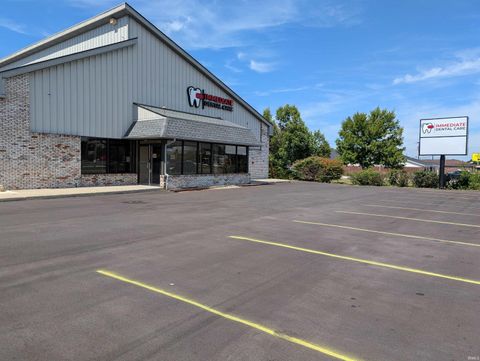 Tiny photo for 3537 S Lafountain Street #Suite B, Kokomo, IN 46902 (MLS # 202535239)