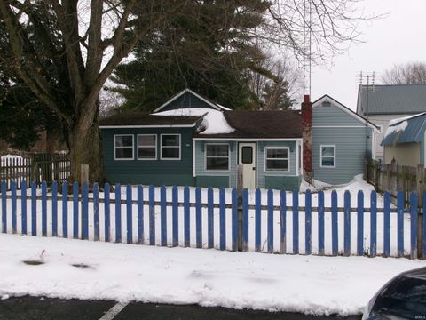 Tiny photo for 6401 N Sunset Boulevard, Macy, IN 46951 (MLS # 202547402)