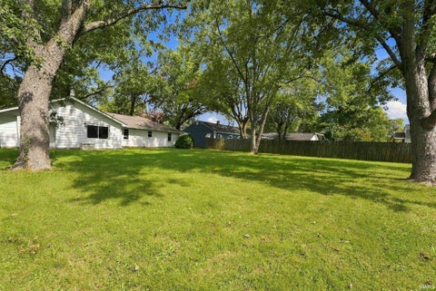 Tiny photo for 709 W Cromer Street, Muncie, IN 47304 (MLS # 202638859)