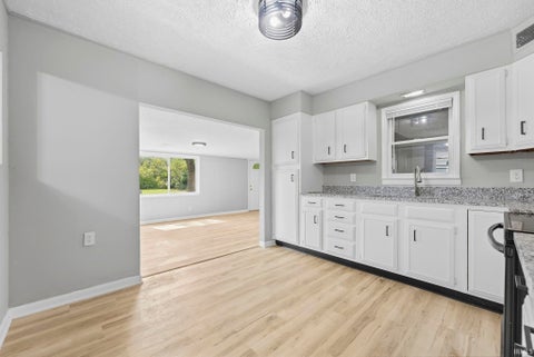 Tiny photo for 709 W Cromer Street, Muncie, IN 47304 (MLS # 202638859)