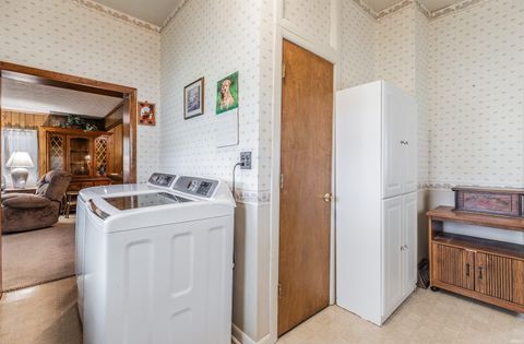 Tiny photo for 321 E Chestnut Street, Boonville, IN 47601 (MLS # 202612041)