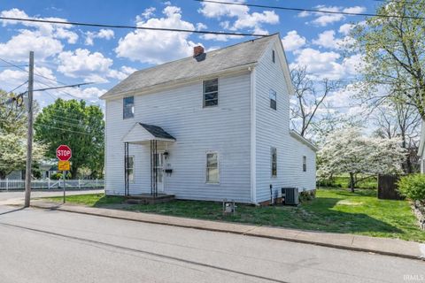 Tiny photo for 321 E Chestnut Street, Boonville, IN 47601 (MLS # 202612041)