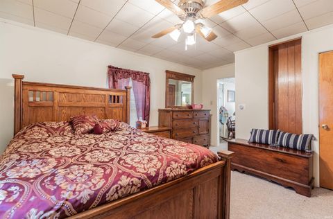 Tiny photo for 321 E Chestnut Street, Boonville, IN 47601 (MLS # 202612041)