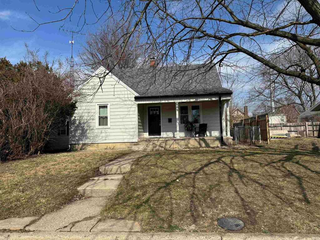 Photo of 808 E 13th Street, Muncie, IN 47302 (MLS # 202605273)