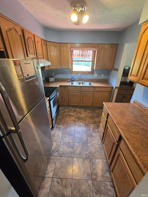 Tiny photo for 186 Ryan Court, Spencer, IN 47460 (MLS # 202632147)