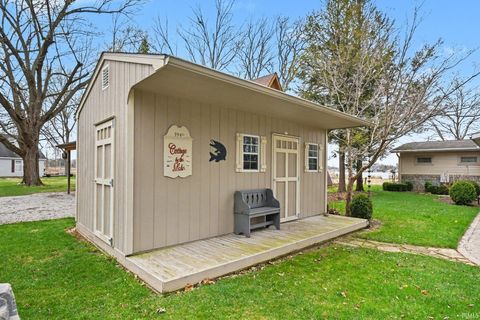 Tiny photo for 5940 E George Street, Syracuse, IN 46567 (MLS # 202612683)