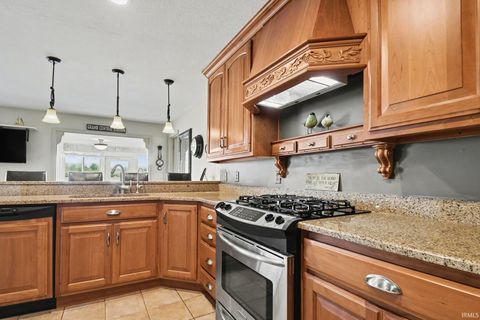 Tiny photo for 5940 E George Street, Syracuse, IN 46567 (MLS # 202612683)