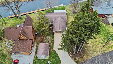 Tiny photo for 5940 E George Street, Syracuse, IN 46567 (MLS # 202612683)