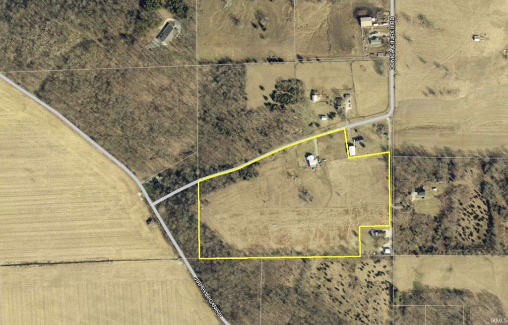 Photo of 272 Donica Church Road, Bedford, IN 47421 (MLS # 202638404)
