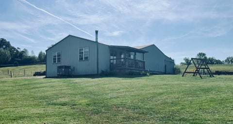 Tiny photo for 272 Donica Church Road, Bedford, IN 47421 (MLS # 202638404)