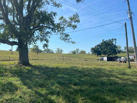 Tiny photo for 272 Donica Church Road, Bedford, IN 47421 (MLS # 202638404)