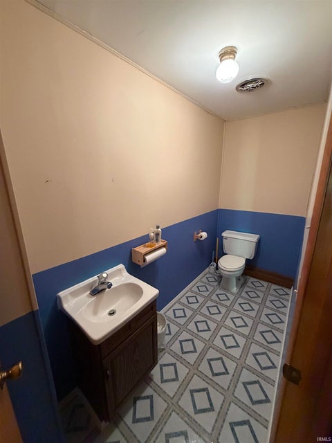 Tiny photo for 601 N Race Street, Monon, IN 47959 (MLS # 202644264)