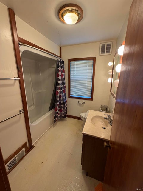 Tiny photo for 601 N Race Street, Monon, IN 47959 (MLS # 202644264)