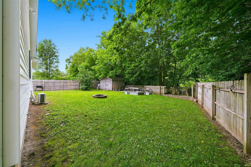 Photo of 504 S Main Street, South Whitley, IN 46787 (MLS # 202625130)