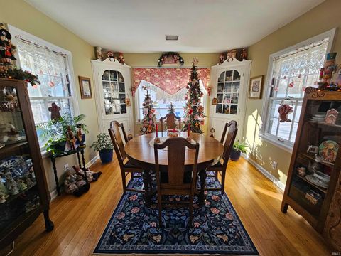 Tiny photo for 1611 Kingston Road, Kokomo, IN 46901 (MLS # 202549758)