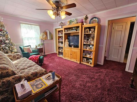 Tiny photo for 1611 Kingston Road, Kokomo, IN 46901 (MLS # 202549758)