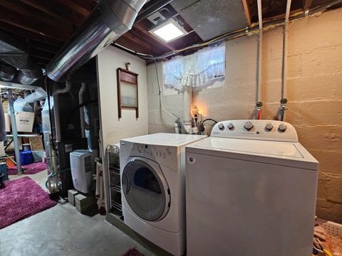 Tiny photo for 1611 Kingston Road, Kokomo, IN 46901 (MLS # 202549758)