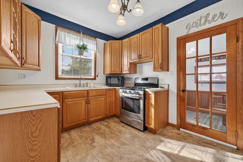 Tiny photo for 1335-1337 N Third Street, Logansport, IN 46947 (MLS # 202544010)