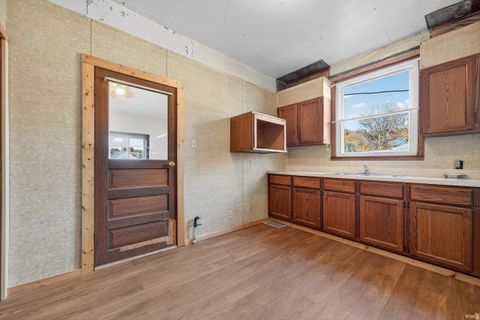 Tiny photo for 1335-1337 N Third Street, Logansport, IN 46947 (MLS # 202544010)