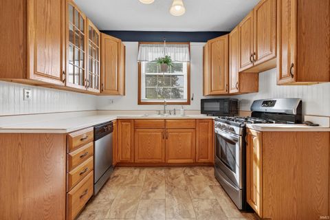 Tiny photo for 1335-1337 N Third Street, Logansport, IN 46947 (MLS # 202544010)