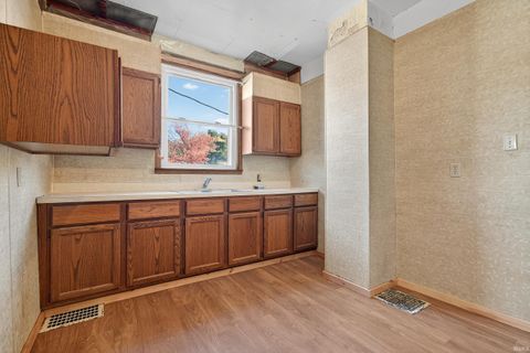 Tiny photo for 1335-1337 N Third Street, Logansport, IN 46947 (MLS # 202544010)