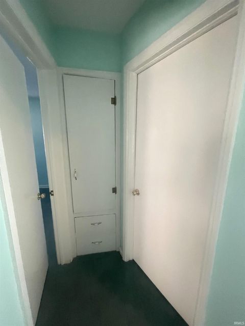 Tiny photo for 320 W Roselawn Avenue Street, Logansport, IN 46947 (MLS # 202545746)