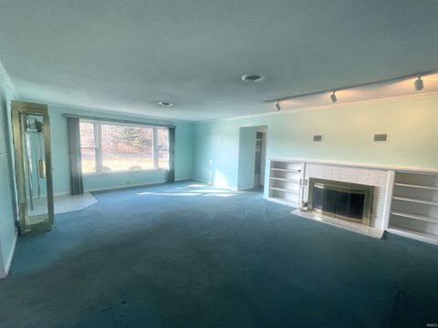 Tiny photo for 320 W Roselawn Avenue Street, Logansport, IN 46947 (MLS # 202545746)