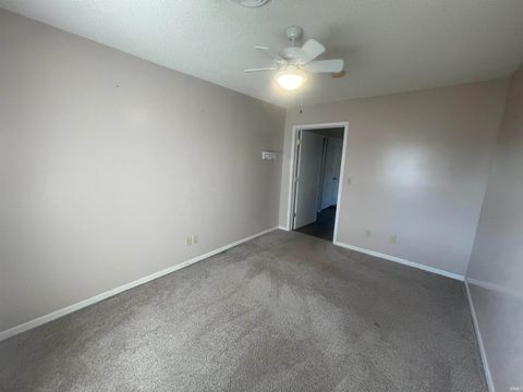 Tiny photo for 320 W Roselawn Avenue Street, Logansport, IN 46947 (MLS # 202545746)