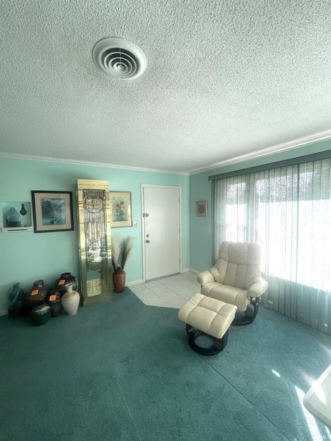 Tiny photo for 320 W Roselawn Avenue Street, Logansport, IN 46947 (MLS # 202545746)