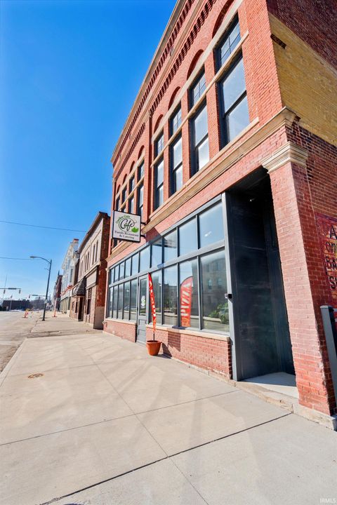 Tiny photo for 20 E 5th Street, Peru, IN 46970 (MLS # 202607131)