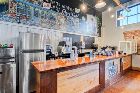 Tiny photo for 20 E 5th Street, Peru, IN 46970 (MLS # 202607131)