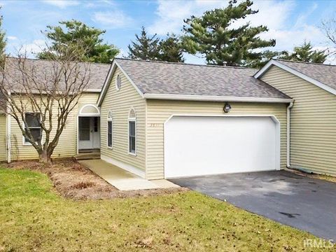 Photo of 3811 S Pepper Chase, Bloomington, IN 47401 (MLS # 202608041)