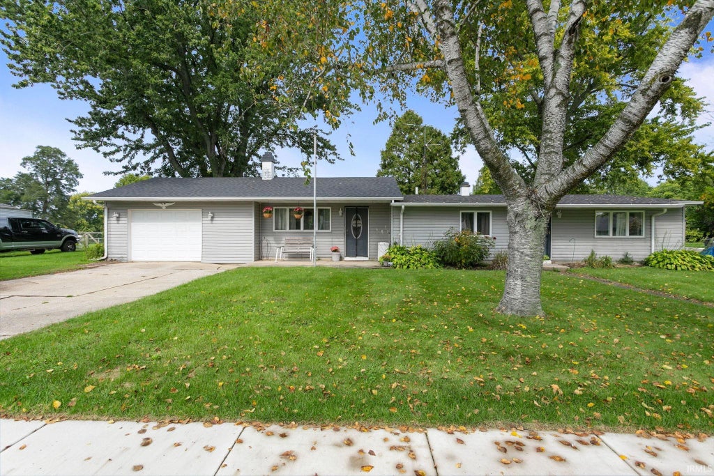 Photo of 529 W Elm Street, New Carlisle, IN 46552 (MLS # 202641074)