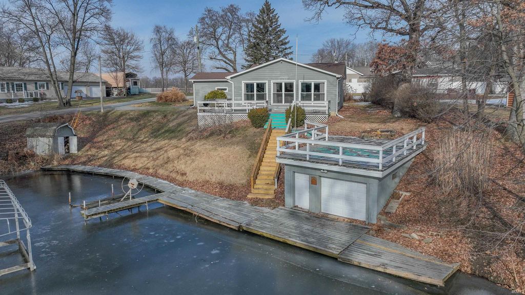 Photo of 5629 N Stahl Road, Monon, IN 47959 (MLS # 202603663)