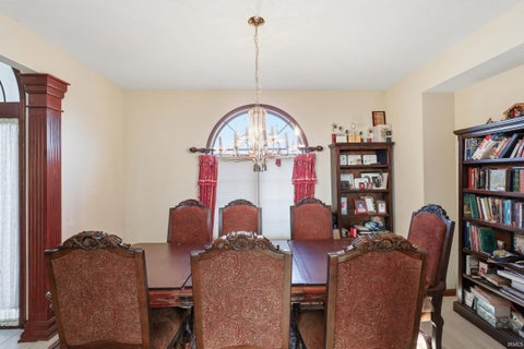 Tiny photo for 12825 Drayton Parkway, Fort Wayne, IN 46845 (MLS # 202622458)