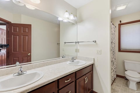 Tiny photo for 12825 Drayton Parkway, Fort Wayne, IN 46845 (MLS # 202622458)
