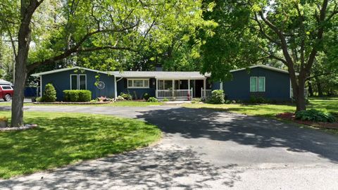 Tiny photo for 523 S Western Loop, Monticello, IN 47960 (MLS # 202618312)