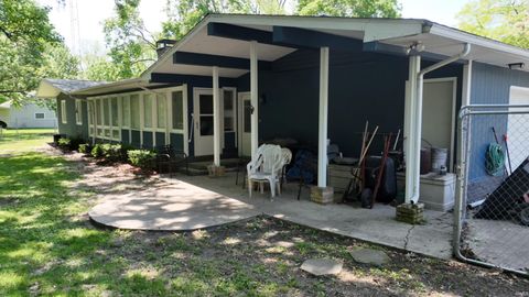 Tiny photo for 523 S Western Loop, Monticello, IN 47960 (MLS # 202618312)