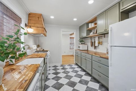 Tiny photo for 1818 E Street, Bedford, IN 47421 (MLS # 202604463)