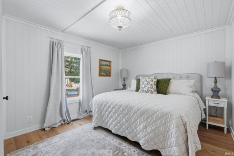 Tiny photo for 1818 E Street, Bedford, IN 47421 (MLS # 202604463)